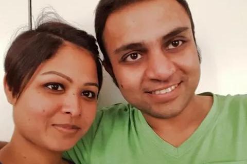 Rayhan and his wife taking a selfie