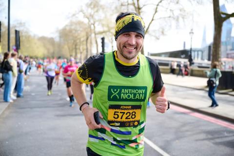 TeamAN runner at the 2024 London Landmarks Half Marathon