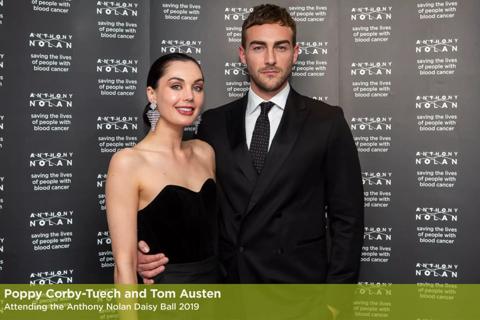 2056CM_HighProfile_carousel_TomAusten&Poppy