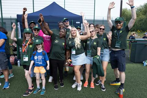Patients, families and staff cheering at the British Transplant Games